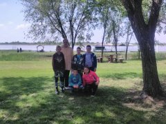 IMG-f6c4ef10f24d03ce7f26652e9c8800b3-V.jpg